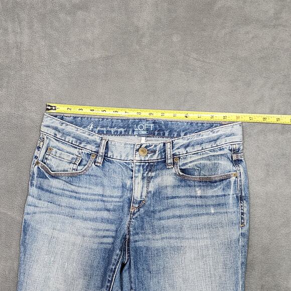 Ann Taylor Loft Lean Boyfriend Jeans Distressed Size 4 Light Wash - Picture 7 of 9